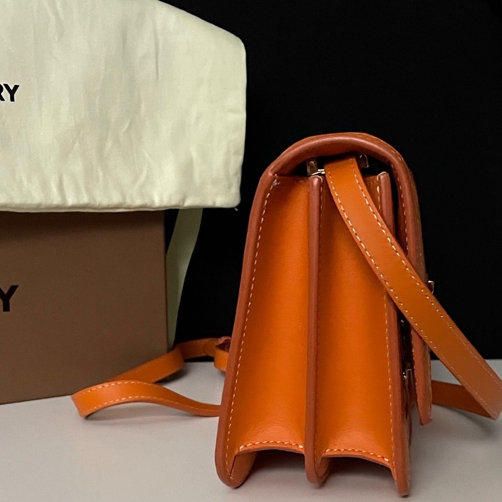 Burberry Leather TB Bag - Used a couple of times - Picture 9 of 11